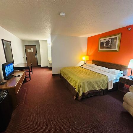 Studio 7 On Main West Fargo Bagian luar foto