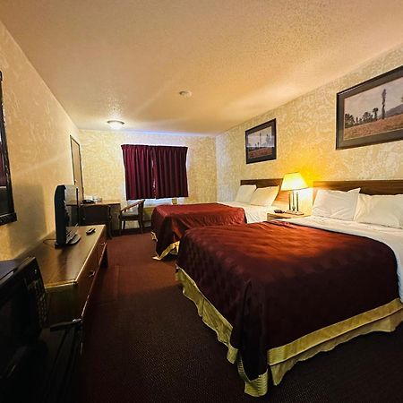 Studio 7 On Main West Fargo Bagian luar foto